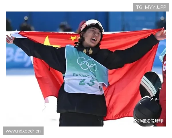 苏翊鸣训练完直接去秀场看秀，这反差谁懂啊